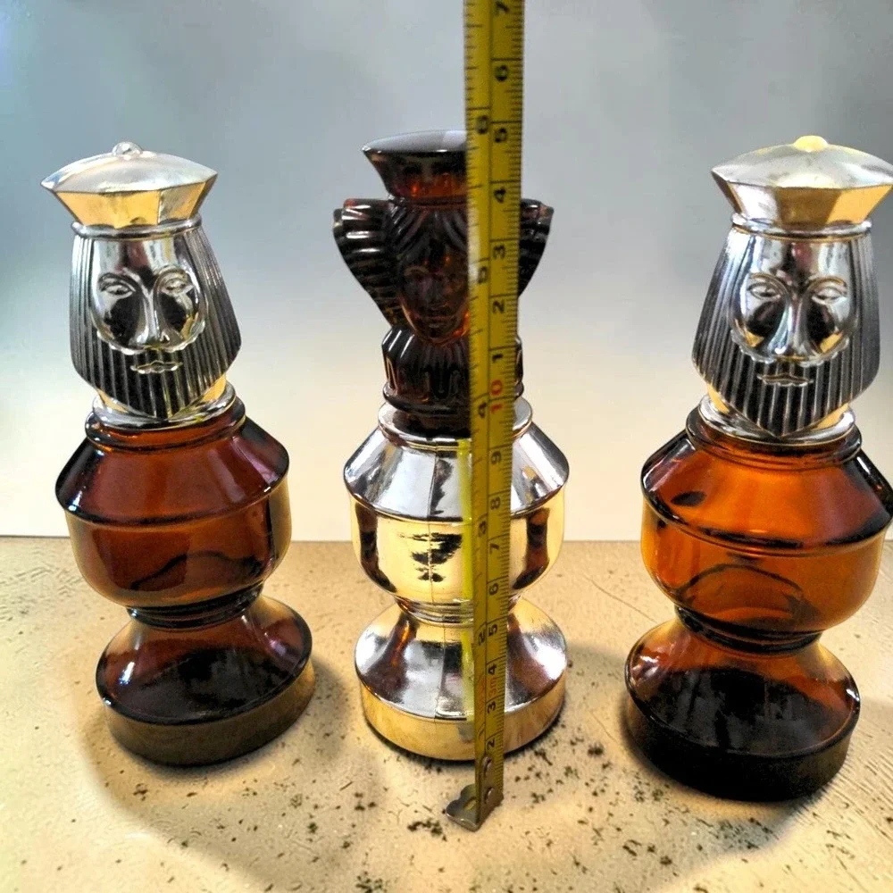 VTG 70s Avon Chess Piece Decanter Set King Queen Amber Glass After Shave Bottles
